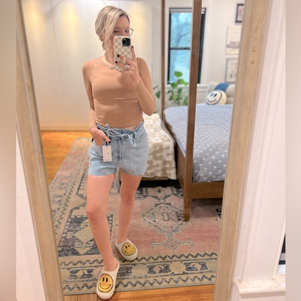 Forever 21 High Waisted Jean Shorts - Light Wash - Picture 6 of 9